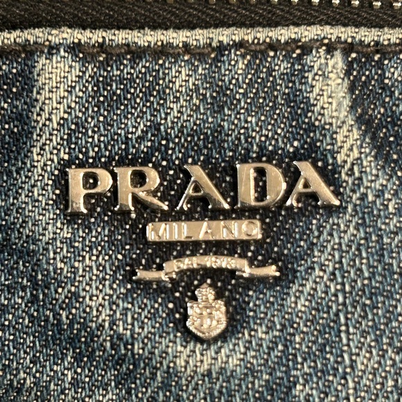 💥SOLD💥 PRADA Denim Borchie Wristlet Pouch Bag Authentic with COA cards receipt - Picture 11 of 17